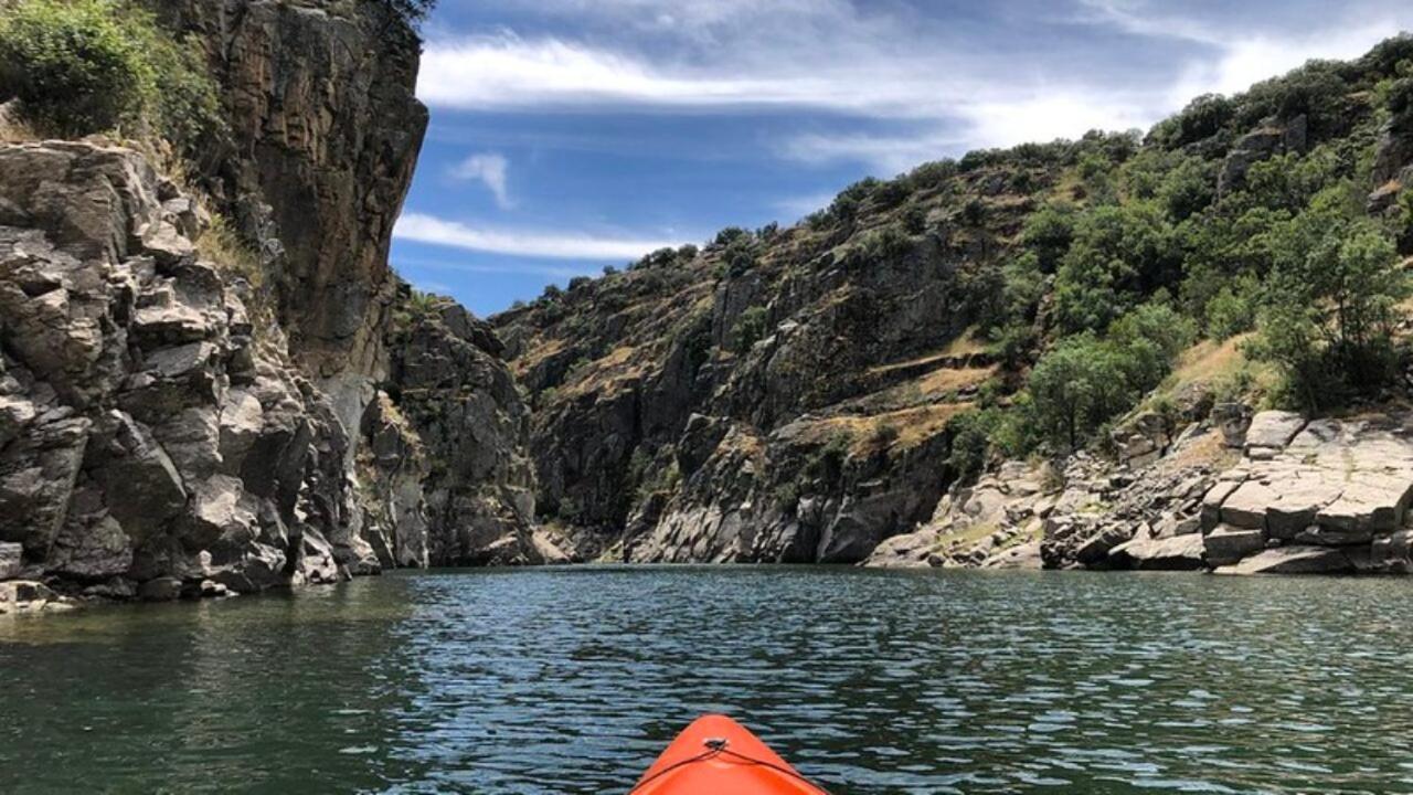 El Lago Cervera de Buitrago Εξωτερικό φωτογραφία